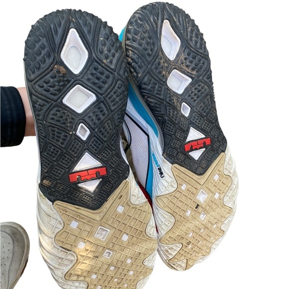 Nike LeBron 18 Low Stewie Griffin Size 9 - Picture 11 of 13